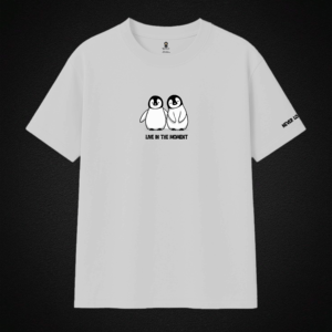 LIVE IN THE MOMENT TEE